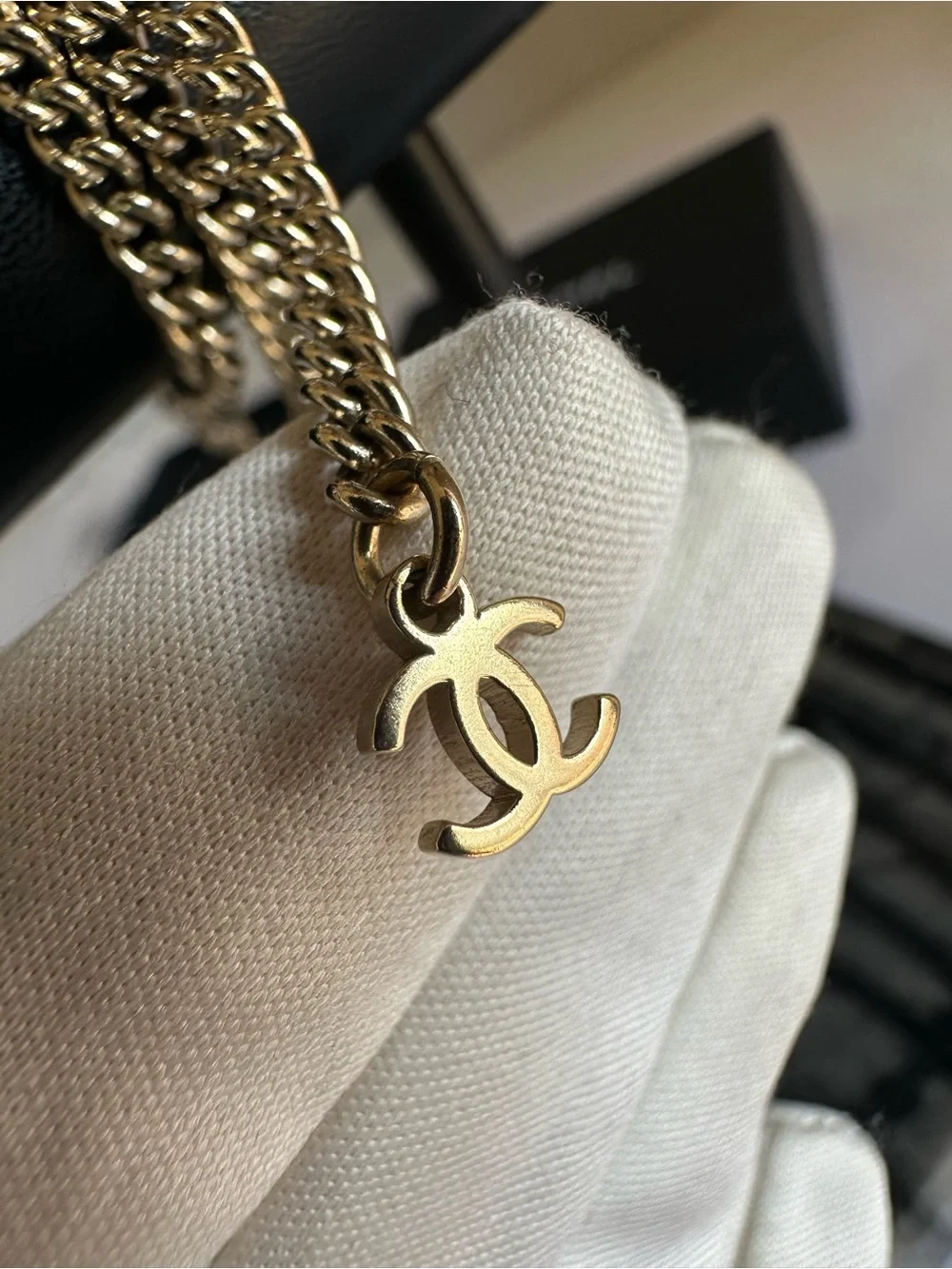 CHANEL 2023 A23B Gold-Tone Black Square CC Pendant Chain Necklace Full Set